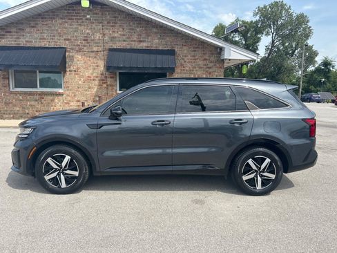 Used 2021 Kia Sorento EX w/ Panoramic Sunroof Package FWD image 10
