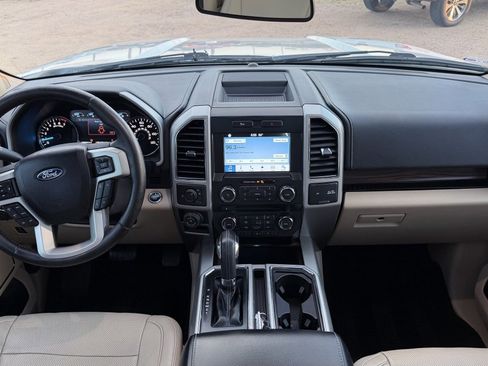 Used 2017 Ford F150 Lariat image 21