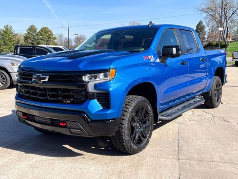 Used 2022 Chevrolet Silverado 1500 LT Trail Boss w/ LT Trail Boss Premium Package image 1