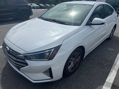 Used 2019 Hyundai Elantra SEL w/ Cargo Package FWD image 3