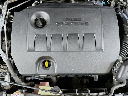 Used 2017 Toyota Corolla LE image 31