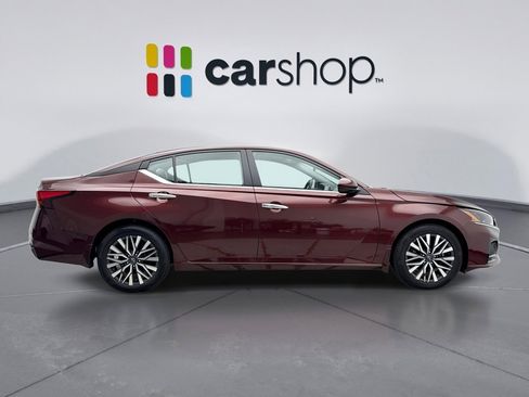 Used 2023 Nissan Altima 2.5 SV FWD image 6