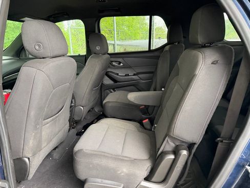 Used 2022 Chevrolet Traverse LT AWD/4WD image 9