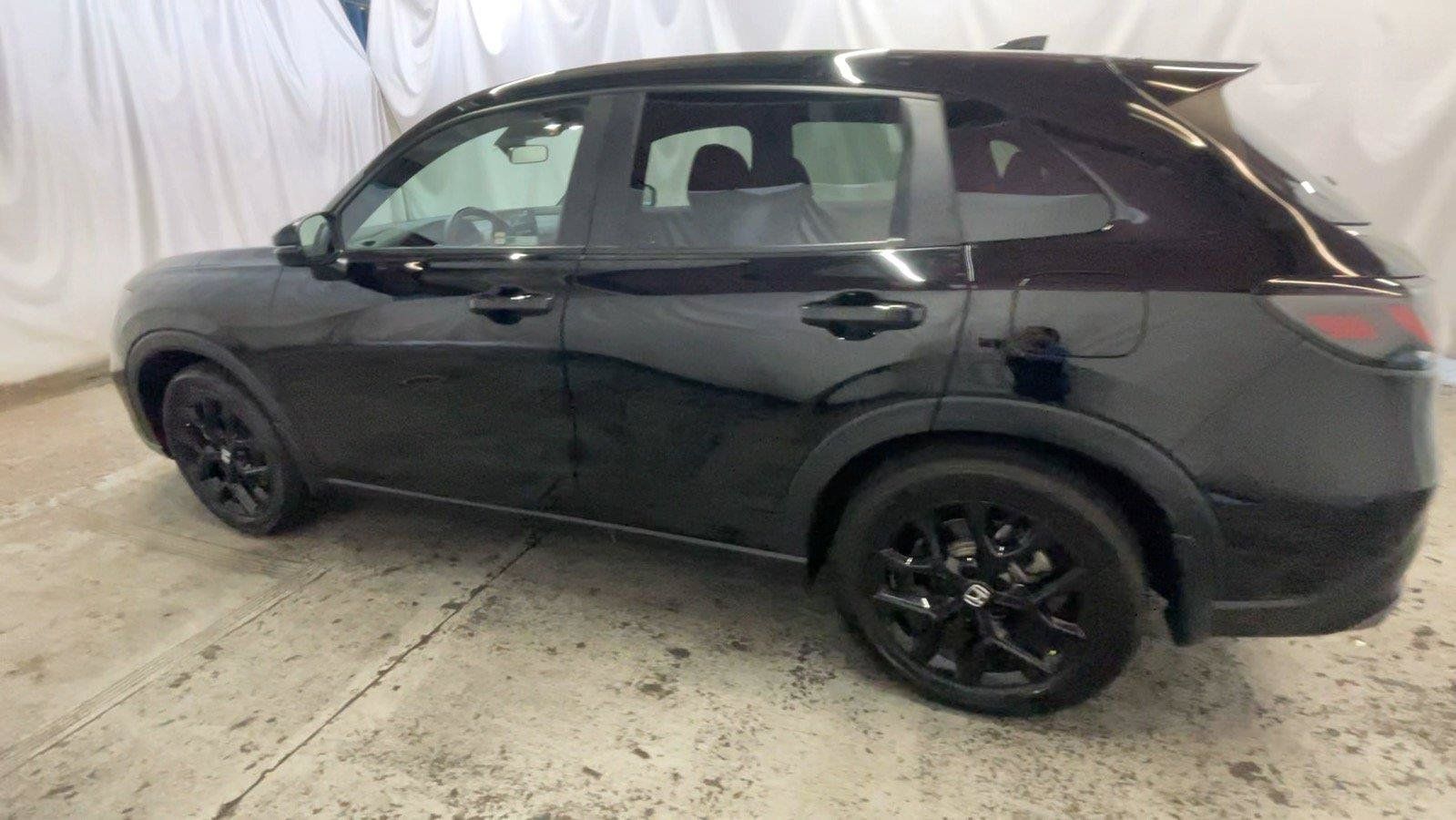 Certified 2024 Honda HR-V Sport image 11