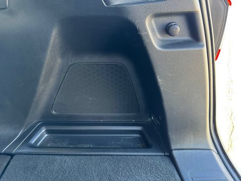 Used 2025 Honda Pilot EX-L image 19