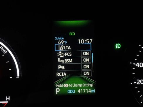 Used 2022 Toyota Sienna XLE AWD/4WD image 8