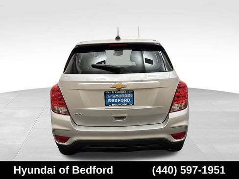 Used 2018 Chevrolet Trax LS FWD image 6