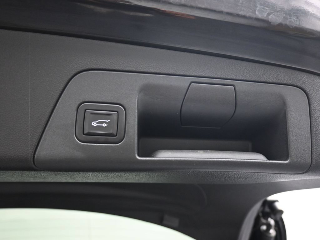 Used 2023 Buick Envision Preferred FWD image 45