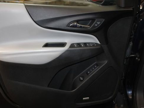 Used 2020 Chevrolet Equinox Premier AWD/4WD image 29