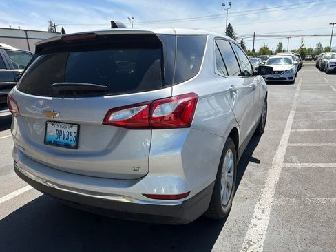 Used 2018 Chevrolet Equinox LT FWD image 4