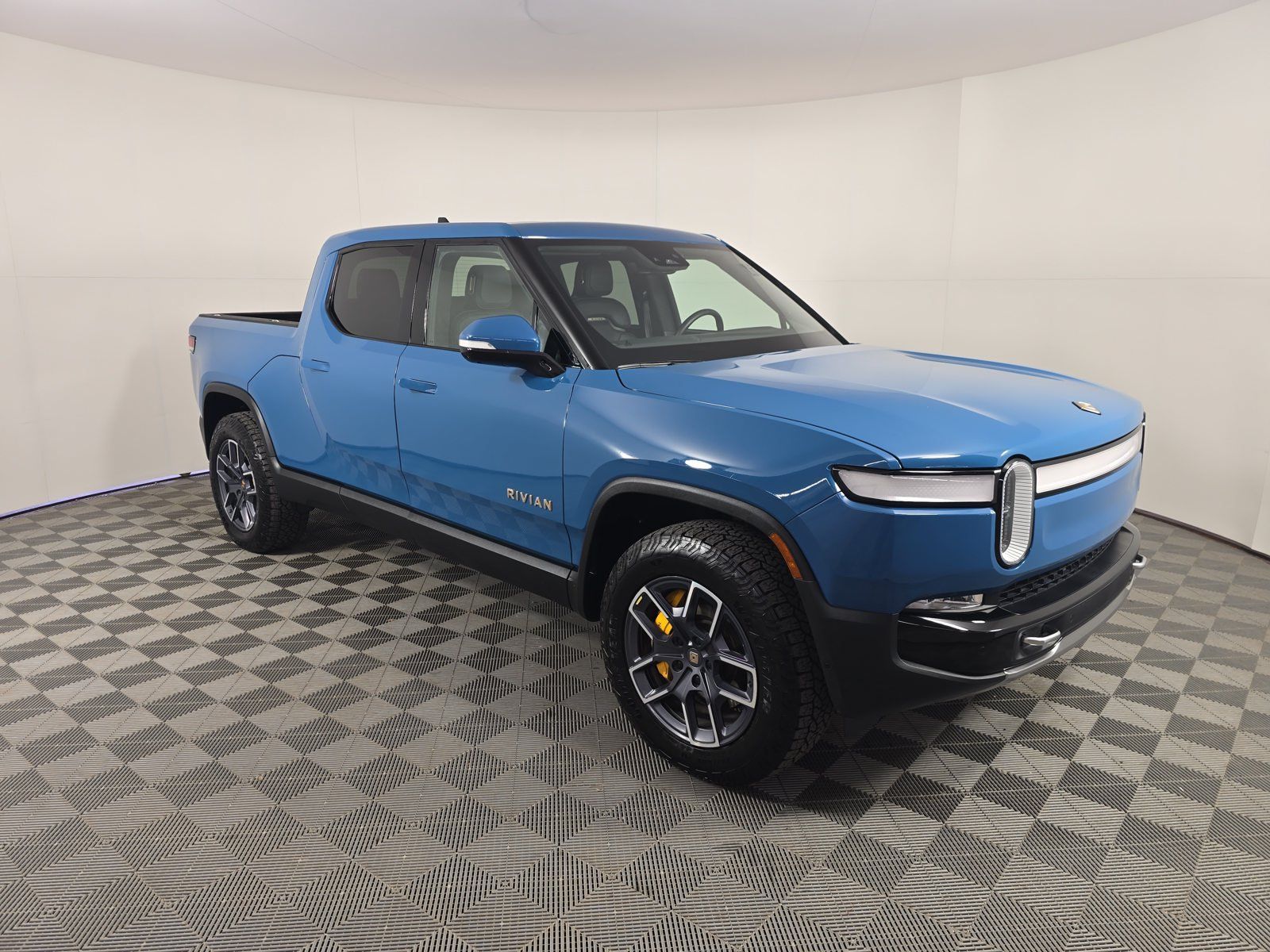 Used 2022 Rivian R1T Launch Edition AWD/4WD image 7