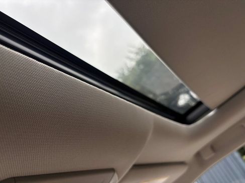 Used 2021 Toyota Highlander Platinum FWD image 18