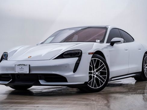 Used 2020 Porsche Taycan Turbo image 1