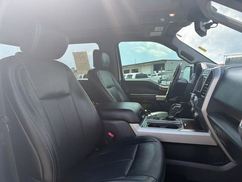 Used 2019 Ford F150 Lariat w/ Equipment Group 502A Luxury AWD/4WD image 23