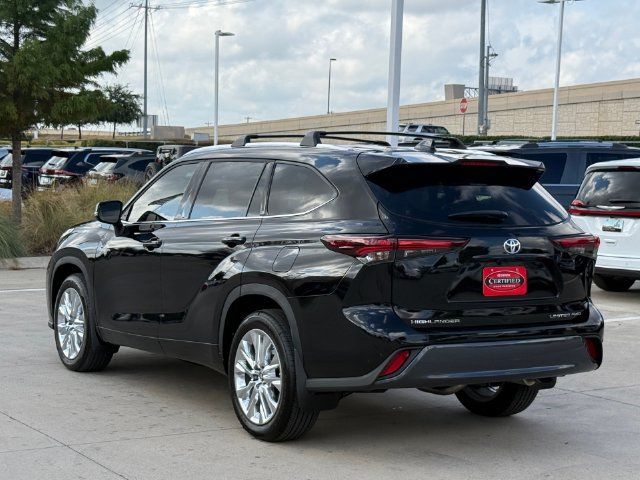 Used 2026 Toyota Highlander Limited AWD/4WD image 4