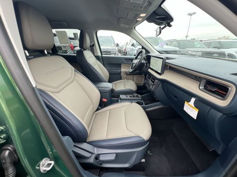 New 2025 Ford Maverick Lariat w/ 4K Tow Package image 26