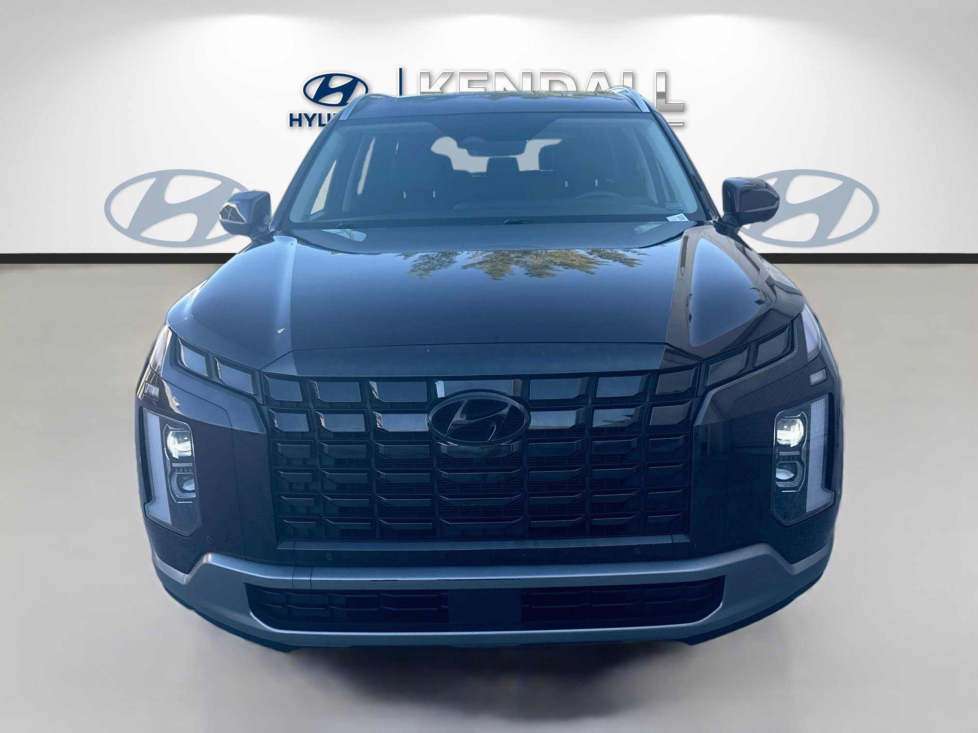 Used 2024 Hyundai Palisade SEL FWD image 2