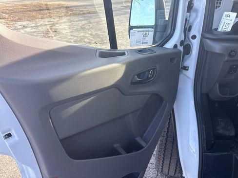 New 2026 Ford Transit 250 148 Medium Roof RWD image 12