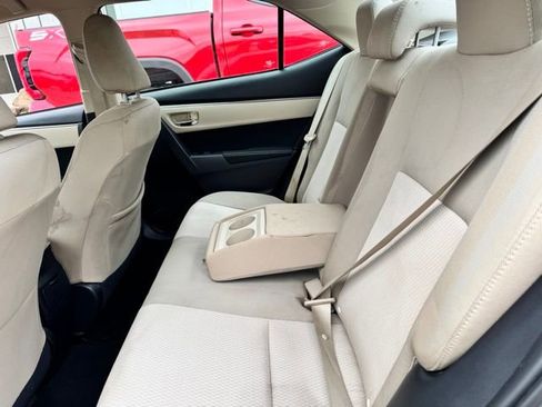 Used 2015 Toyota Corolla LE image 14