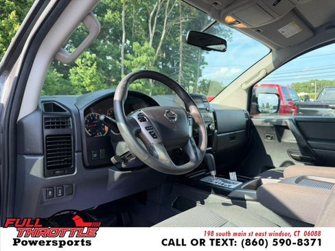 Used 2014 Nissan Titan SV w/ SV Value Truck Package AWD/4WD image 20