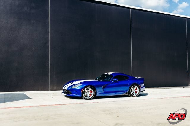 Used 2013 SRT Viper GTS w/ GTS Laguna Interior Pkg RWD image 53