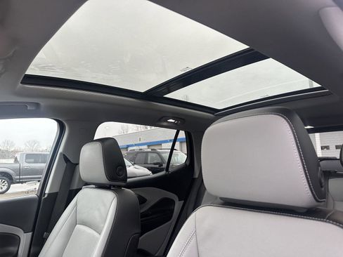 Used 2022 GMC Terrain SLT w/ Infotainment Package II image 43