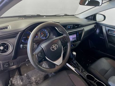 Used 2019 Toyota Corolla LE w/ Phone Cable & Charge Package image 10