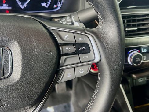 Used 2022 Honda Accord Touring image 18