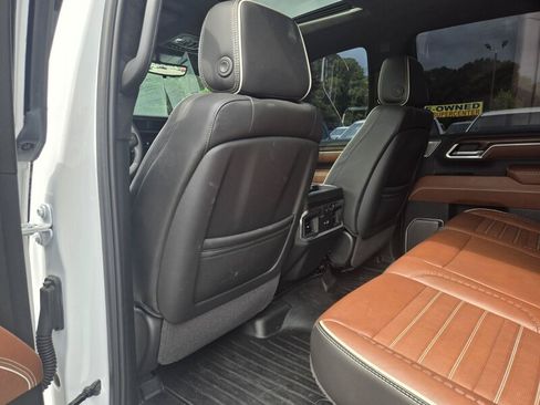 Used 2025 GMC Sierra 3500 Denali Ultimate AWD/4WD image 25