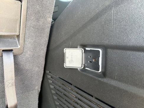 Used 2025 Chevrolet Tahoe LT RWD image 22