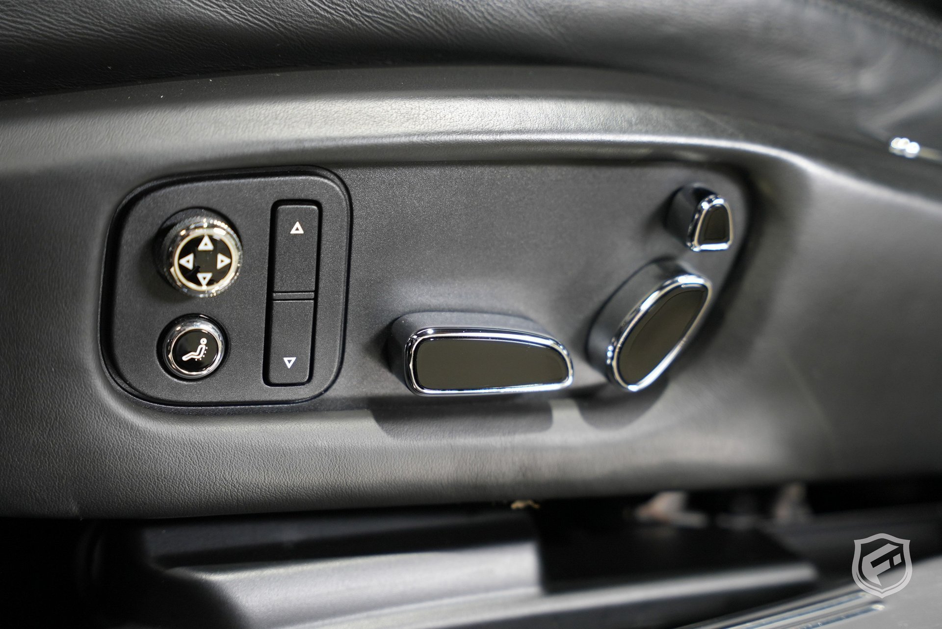 Used 2012 Bentley Mulsanne RWD image 31