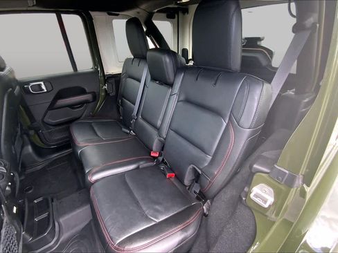Used 2023 Jeep Wrangler Unlimited Rubicon AWD/4WD image 21
