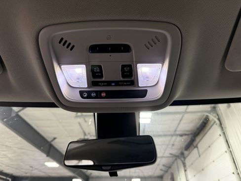 Used 2019 Chevrolet Traverse Premier w/ Redline Edition image 28