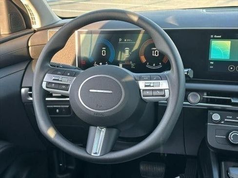 Used 2026 Hyundai Tucson SE image 6