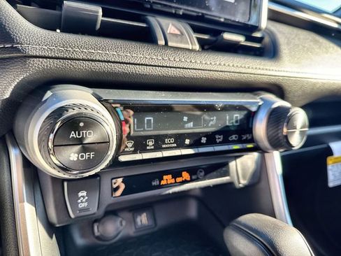 New 2025 Toyota RAV4 XLE image 27