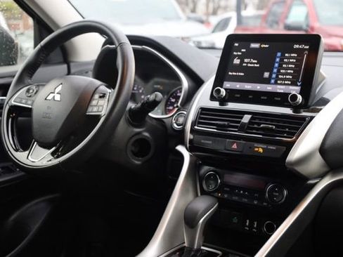 Used 2024 Mitsubishi Eclipse Cross SE image 36