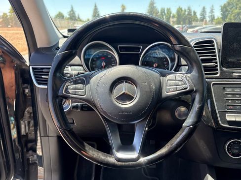 Used 2018 Mercedes-Benz GLS 550 4MATIC image 24