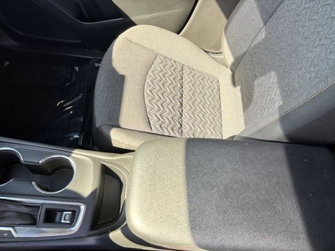 Used 2022 Chevrolet Equinox LT FWD image 14