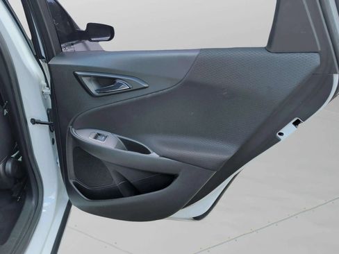 Used 2021 Chevrolet Malibu LS FWD image 37