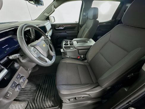 Used 2023 Chevrolet Silverado 1500 LT image 13