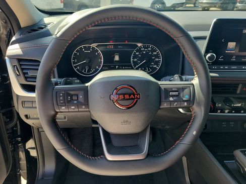 New 2026 Nissan Rogue SV AWD/4WD image 27