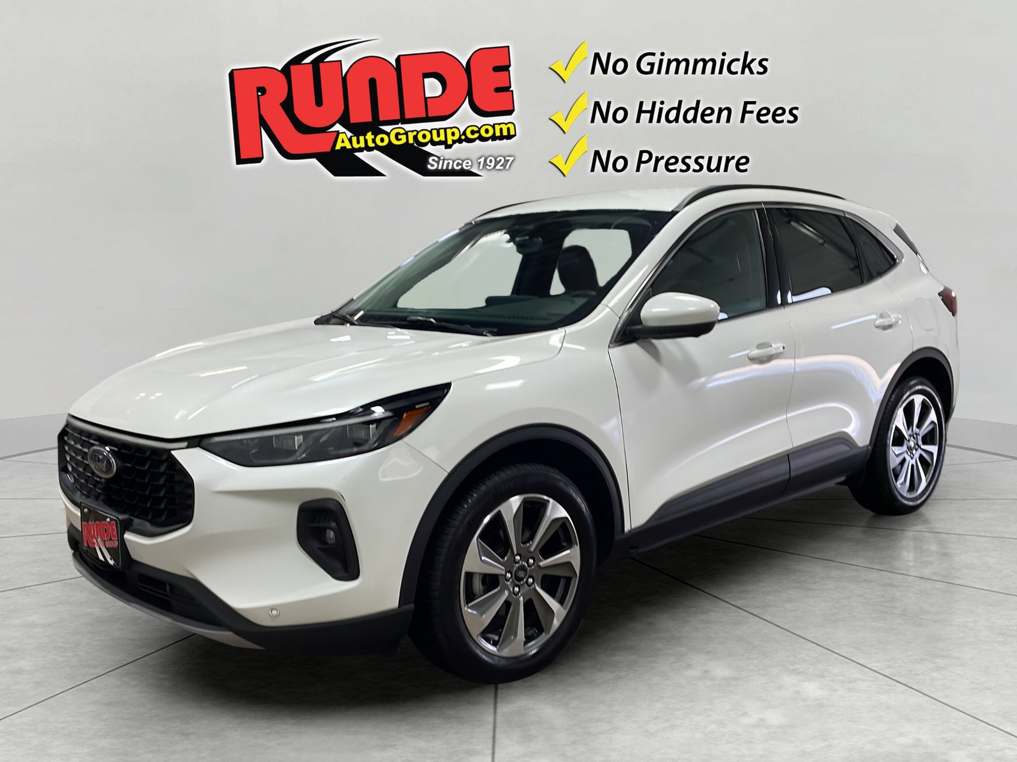 Used 2024 Ford Escape Platinum AWD/4WD image 1