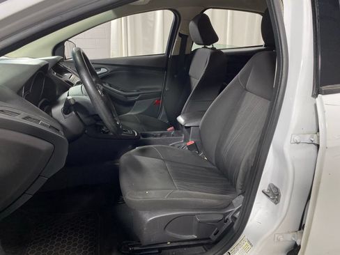 Used 2015 Ford Focus SE FWD image 17