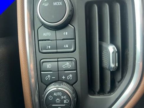Used 2022 Chevrolet Silverado 3500 High Country image 15