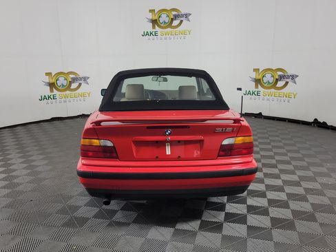 Used 1995 BMW 318i Convertible RWD image 3