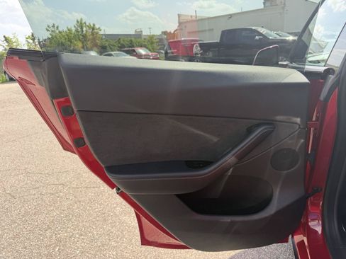 Used 2020 Tesla Model Y Long Range AWD/4WD image 13