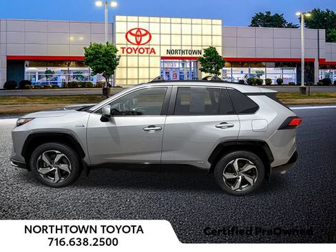 Used 2023 Toyota RAV4 SE w/ Weather & Moonroof Package AWD/4WD image 3