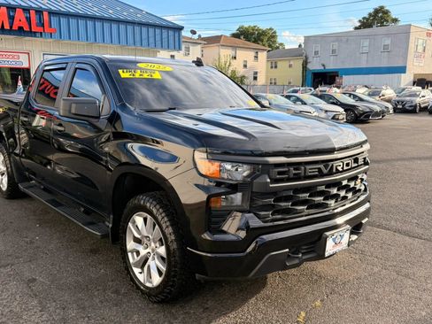 Used 2022 Chevrolet Silverado 1500 Custom AWD/4WD image 2