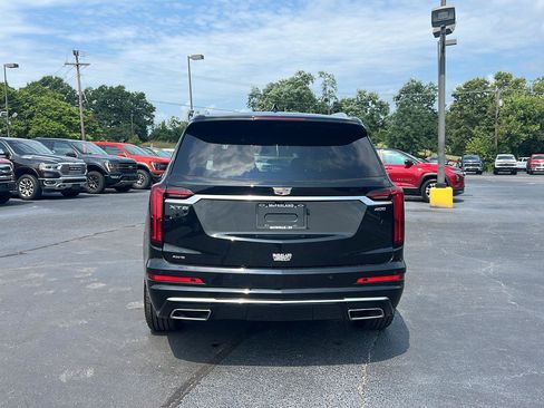 Used 2024 Cadillac XT6 Premium Luxury AWD/4WD image 5