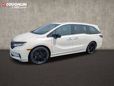 Used 2024 Honda Odyssey Sport image 4